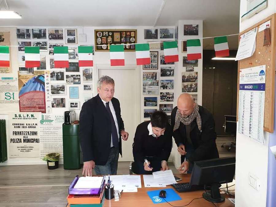 59992965 2515160365161030 8251992529197596672 n.jpgforza italia 2