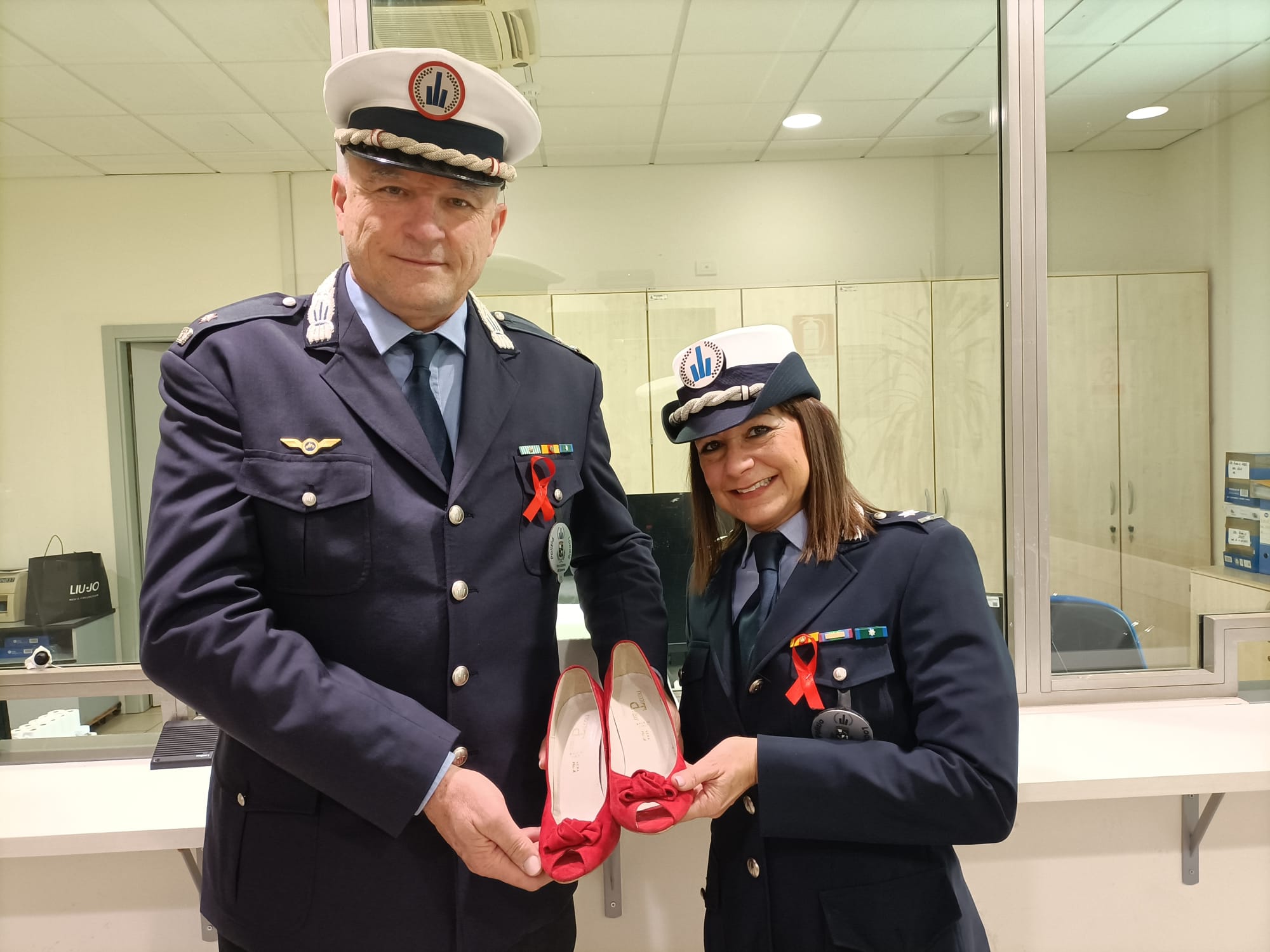 6779d27c 2f75 485b bf82 cecec5983e2d