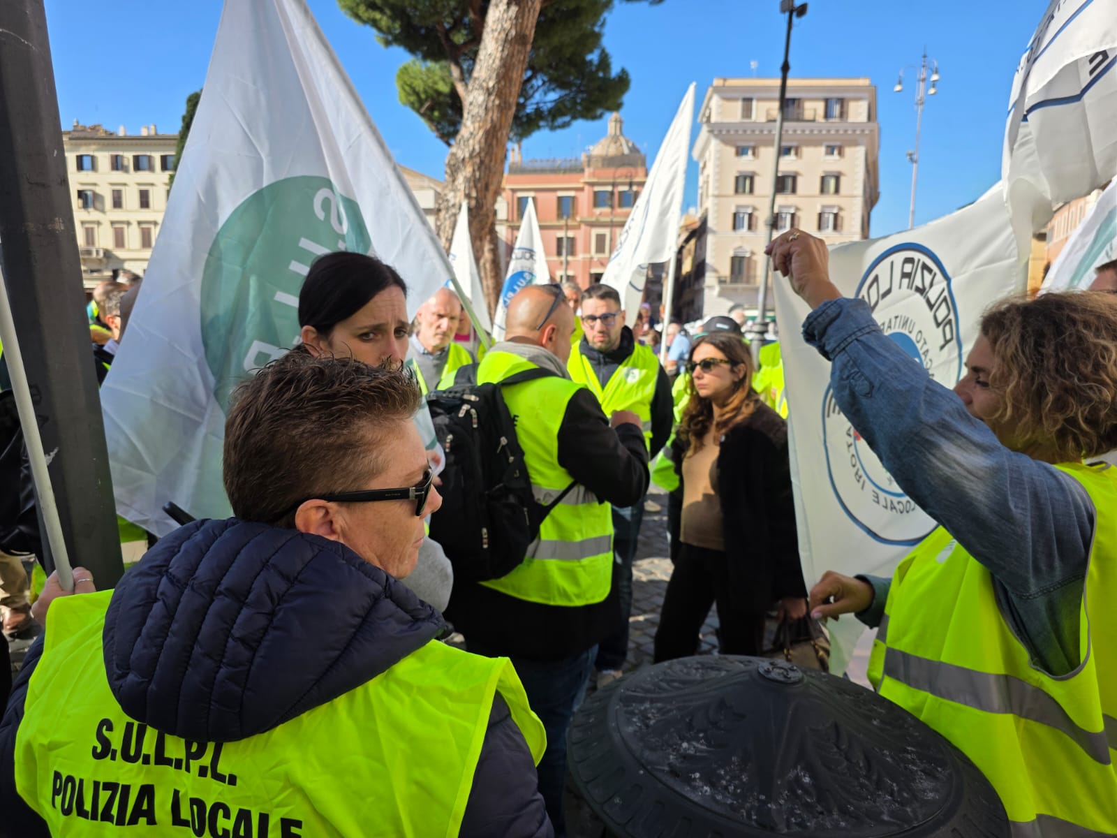 Immagine WhatsApp 2025 10 28 ore 11.04.09 178b65be